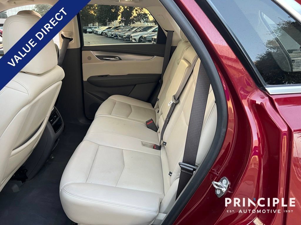 Used 2018 Cadillac XT5 Luxury w/ Driver Awareness Package FWD image 24