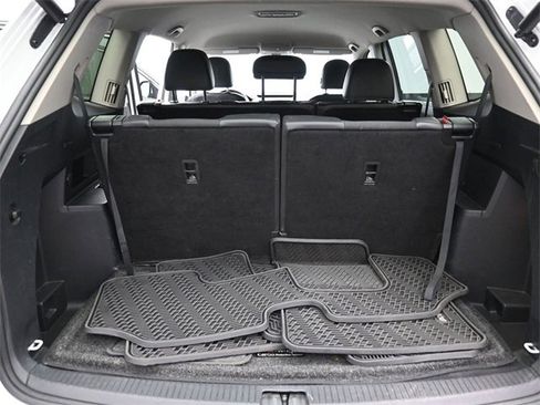 Used 2022 Volkswagen Atlas SE image 32