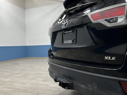 Used 2015 Toyota Highlander XLE image 35