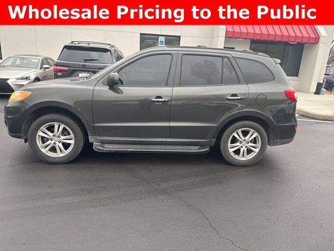 Used 2011 Hyundai Santa Fe Limited w/ Navigation Pkg 4 image 2
