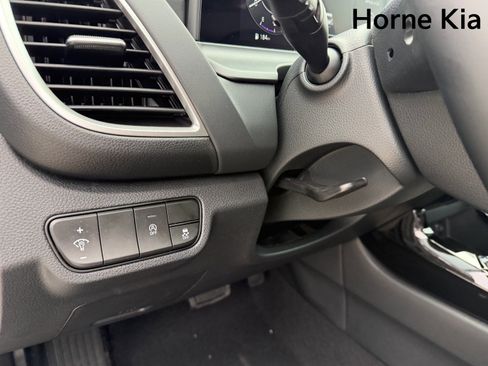 New 2026 Kia Seltos EX image 22