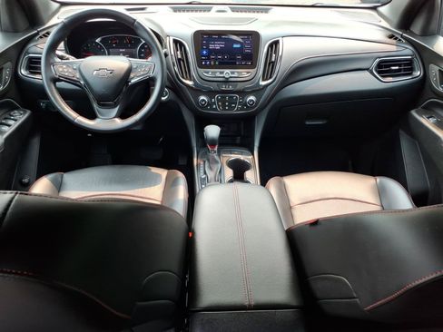 Certified 2022 Chevrolet Equinox RS w/ RS Leather Package AWD/4WD image 11
