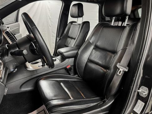 Used 2014 Jeep Grand Cherokee Limited AWD/4WD image 9