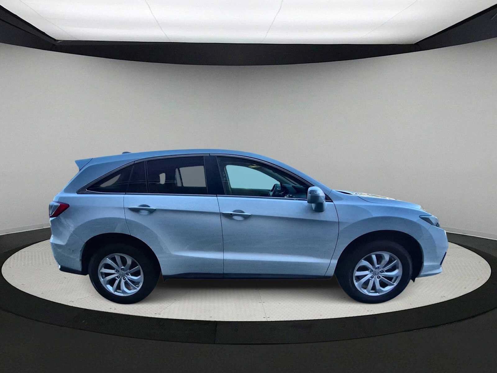 Used 2017 Acura RDX w/ Technology Package AWD/4WD image 9