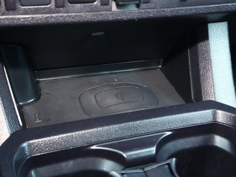 Used 2021 Toyota Tacoma TRD Sport w/ Technology Package image 26