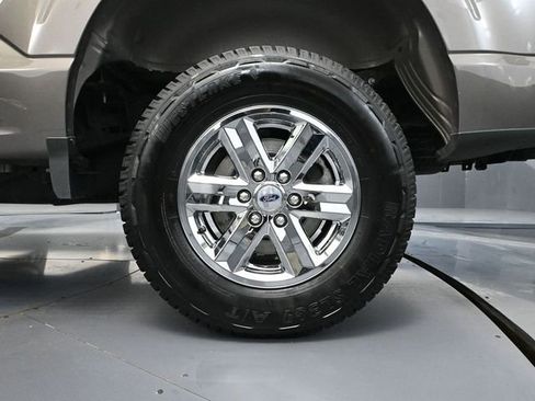 Used 2022 Ford F150 XLT image 13