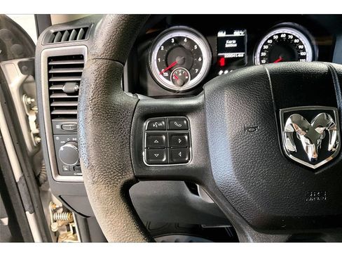 Used 2016 RAM 1500 ST w/ SXT Appearance Group AWD/4WD image 10