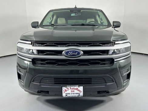 Used 2022 Ford Expedition Max XLT AWD/4WD image 2