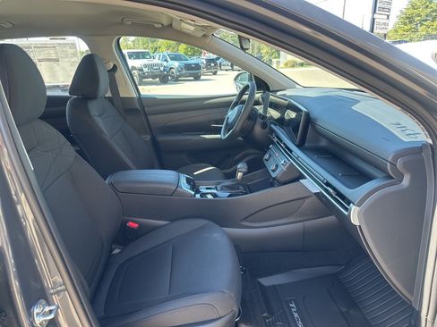 New 2026 Hyundai Tucson SE image 12