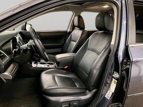 Used 2017 Subaru Outback 3.6R Limited AWD/4WD image 24