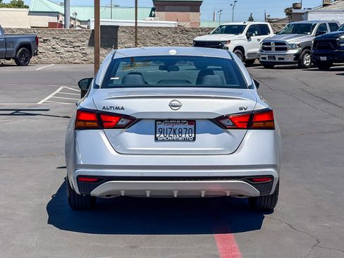Used 2023 Nissan Altima 2.5 SV FWD image 3