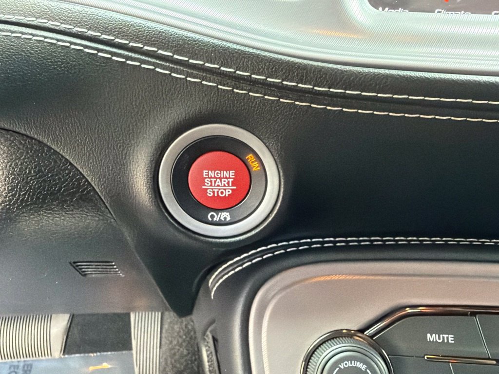 Used 2023 Dodge Challenger SRT Hellcat RWD image 59