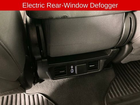 Used 2025 Chevrolet Silverado 1500 LT image 16