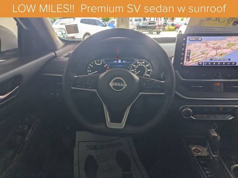 Used 2023 Nissan Altima 2.5 SV w/ SV Premium Package FWD image 16