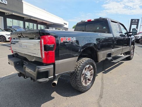 Used 2023 Ford F250 King Ranch w/ FX4 Off-Road Package AWD/4WD image 5