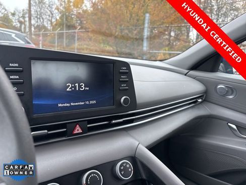 Certified 2021 Hyundai Elantra SE image 15