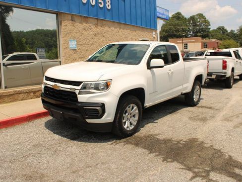 Used 2022 Chevrolet Colorado LT w/ Fleet Safety Package RWD image 3