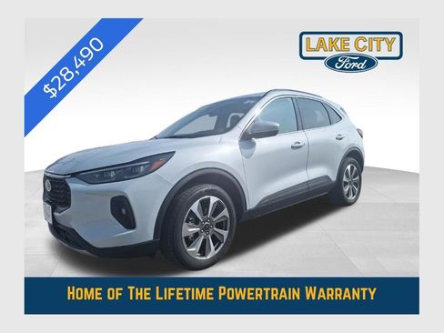 Used 2025 Ford Escape Platinum image 1