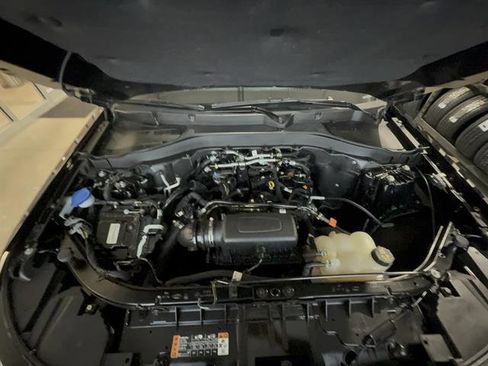 Certified 2023 Ford Explorer XLT w/ Equipment Group 202A image 29