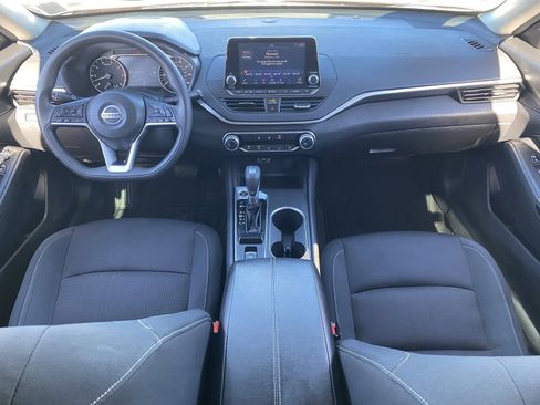 Certified 2022 Nissan Altima 2.5 SV image 16