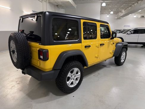 Used 2018 Jeep Wrangler Unlimited Sport S AWD/4WD image 9