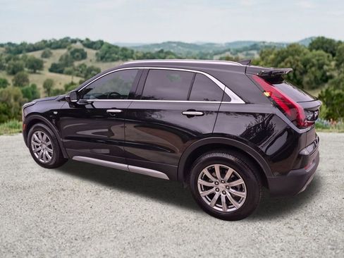 Used 2023 Cadillac XT4 Premium Luxury w/ Cold Weather Package FWD image 7