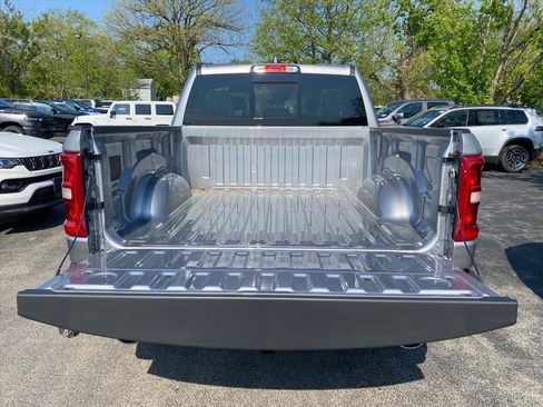New 2026 RAM 1500 Big Horn AWD/4WD image 14