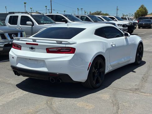 Used 2016 Chevrolet Camaro SS RWD image 9