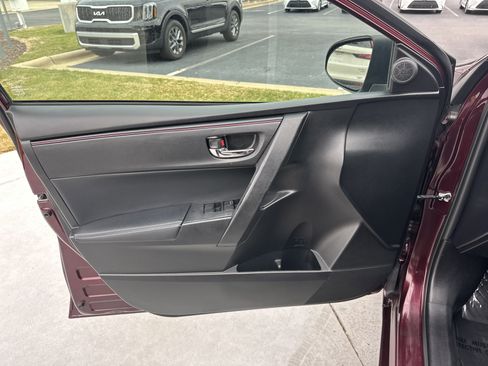 Used 2017 Toyota Corolla SE 50th Anniversary image 14