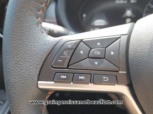 Used 2024 Nissan Kicks SR w/ SR Premium Package FWD image 12