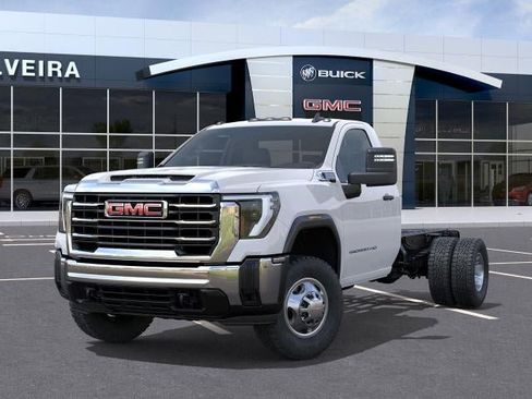 New 2026 GMC Sierra 3500 Pro w/ Convenience Package image 33