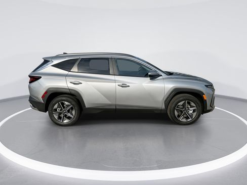Used 2026 Hyundai Tucson SEL image 9