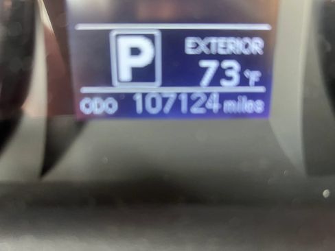 Used 2017 Toyota Sienna LE FWD image 18