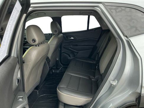 Used 2024 Chevrolet Trax ACTIV w/ Driver Confidence Package FWD image 21