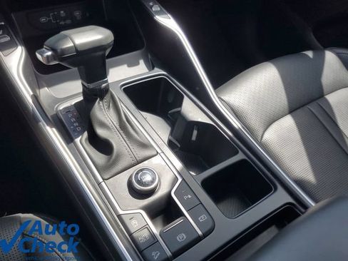 Used 2024 Kia Sorento S w/ Panoramic Sunroof Package FWD image 28