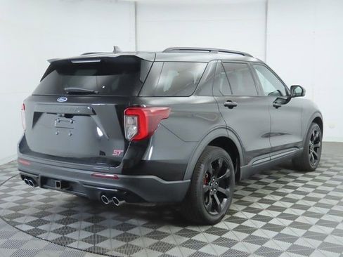 Used 2023 Ford Explorer ST w/ Equipment Group 401A image 5