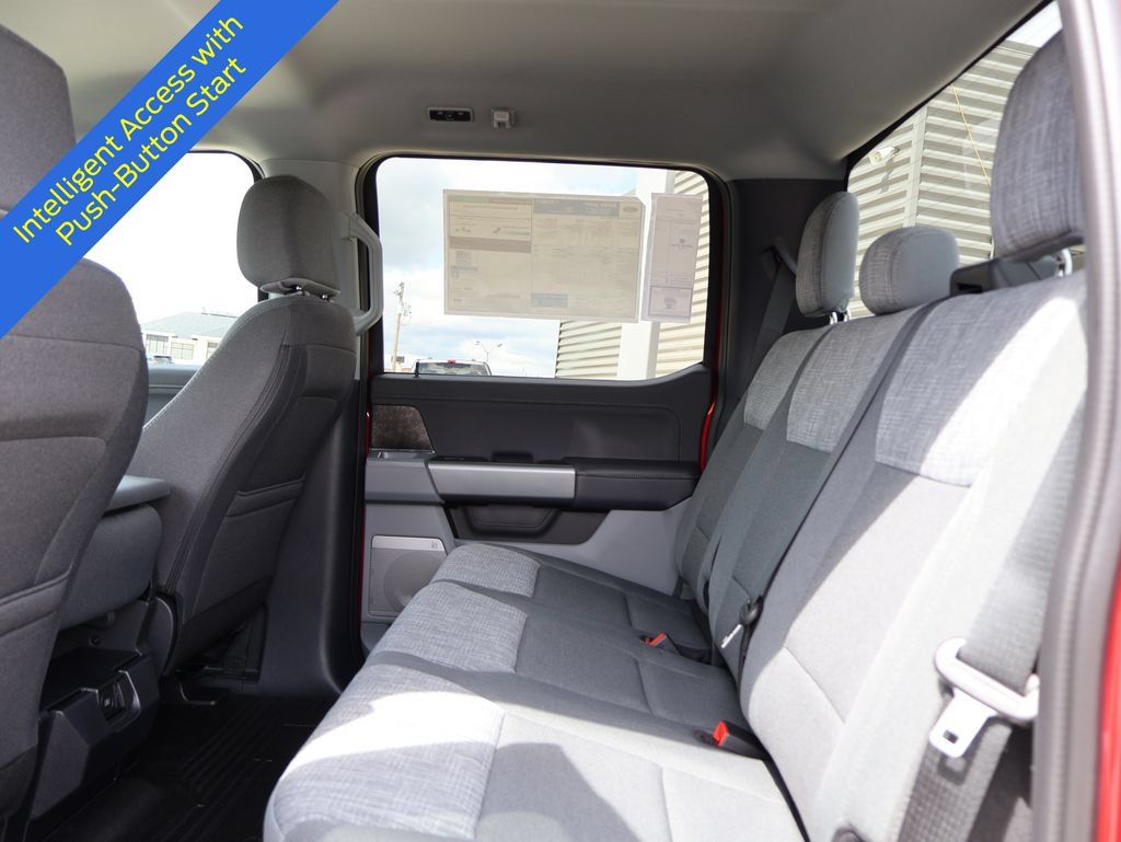 New 2027 Ford F250 XLT w/ XLT Premium Package AWD/4WD image 17