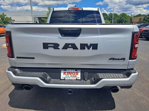 New 2026 RAM 1500 4x4 Crew Cab image 4