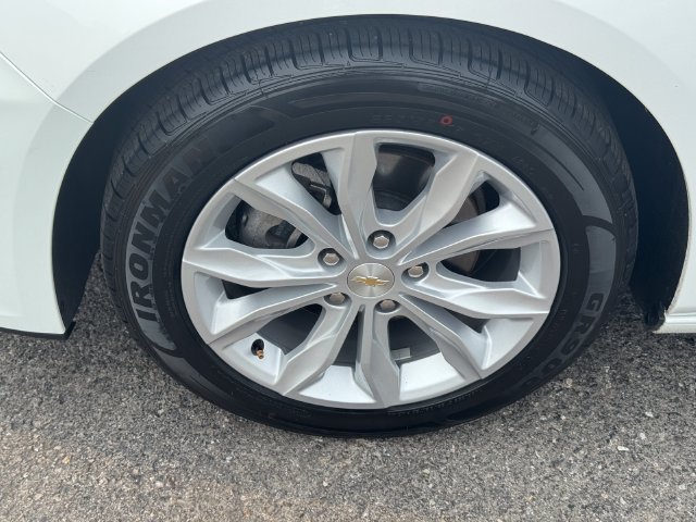 Used 2025 Chevrolet Malibu LT FWD image 10
