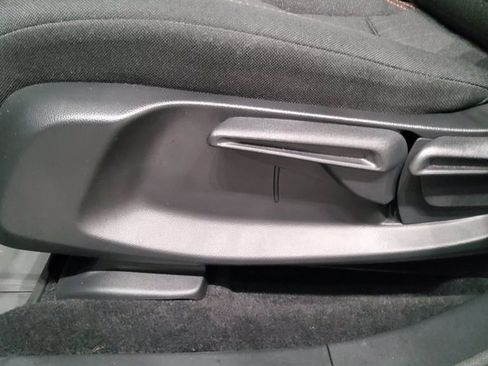 Used 2025 Honda HR-V Sport image 26