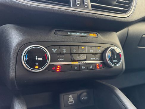 Used 2024 Ford Escape Active image 22