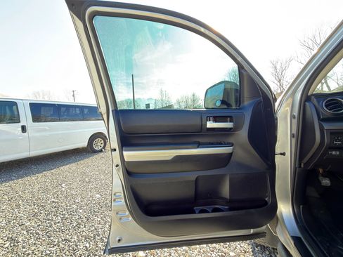 Used 2016 Toyota Tundra SR5 w/ TRD Off Road Package image 14