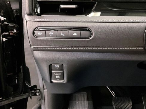 Used 2025 INFINITI QX80 Sensory AWD/4WD image 39