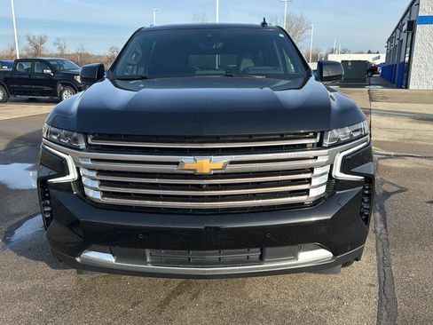 Used 2023 Chevrolet Suburban High Country image 8