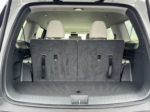 Certified 2025 Hyundai Santa Fe SEL image 6