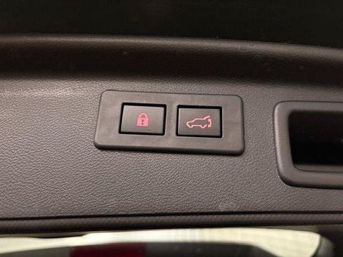 Used 2024 Subaru Forester Limited AWD/4WD image 11
