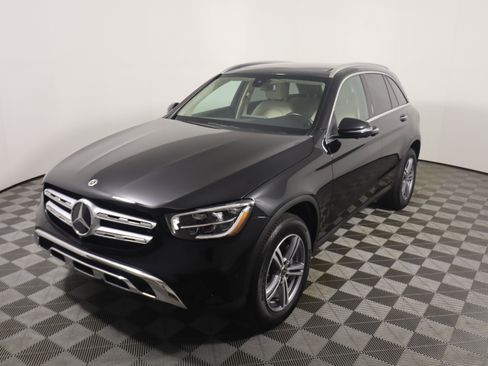 Used 2021 Mercedes-Benz GLC 300 image 9