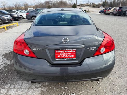 Used 2011 Nissan Altima 3.5 SR w/ 3.5SR Premium Pkg FWD image 4