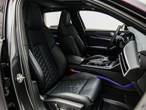 Used 2023 Audi RS 6 w/ Black Optic Package image 59