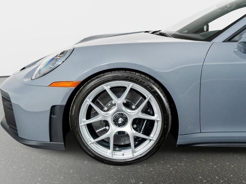 Used 2026 Porsche 911 GT3 w/ Lightweight Package In Black RWD image 19